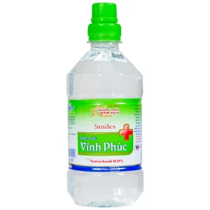 Nước muối Vĩnh Phúc Natriclorid 0.9% làm sạch răng, khử mùi hôi khoang miệng (500ml)