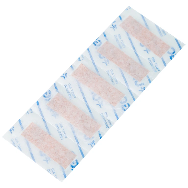 Băng cá nhân ít thấm nước Urgo Washproof Assorted bảo vệ vết thương khỏi nước (20 miếng)