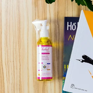 Gel tắm và vệ sinh phụ nữ Herbal Nano Vinapharma giúp làm sạch, kháng viêm (105ml)