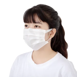 Khẩu trang y tế Naturecare màu trắng 3 lớp hỗ trợ ngăn khói, bụi, kháng khuẩn (50 cái)