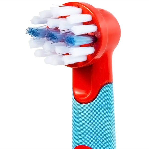 Bàn chải đánh răng trẻ em Oral-B Stages Power DB4510K làm sạch mảng bám trên răng (1 cây)