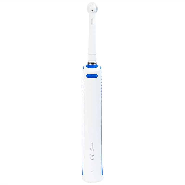 Bàn chải đánh răng điện Oral-B Pro600 D16.513 loại bỏ các mảng bám, làm sạch răng và khoang miệng cho người lớn