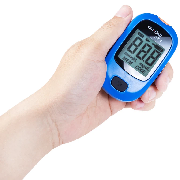 Máy đo đường huyết On Call Ez II ACON thiết kế gọn nhẹ, thao tác sử dụng đơn giản