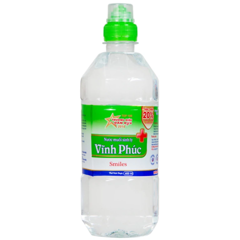 Nước muối Vĩnh Phúc Natriclorid 0.9% Smiles làm sạch răng, khử mùi hôi khoang miệng (600ml)