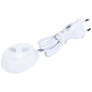 Bàn chải đánh răng điện Oral-B Vitality Crossaction Blue làm sạch mảng bám trên răng