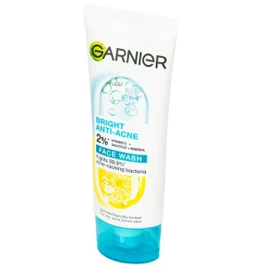 Sữa rửa mặt ngừa mụn Garnier Skin Naturals Bright Complete Anti-Acne Cleansing Foam (100ml)