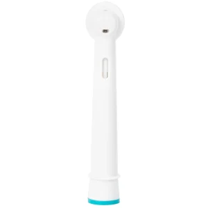 Đầu chải răng người lớn Oral-B Ultrathin EB60 hỗ trợ làm sạch các mảng bám cứng đầu trên răng, chăm sóc nướu răng