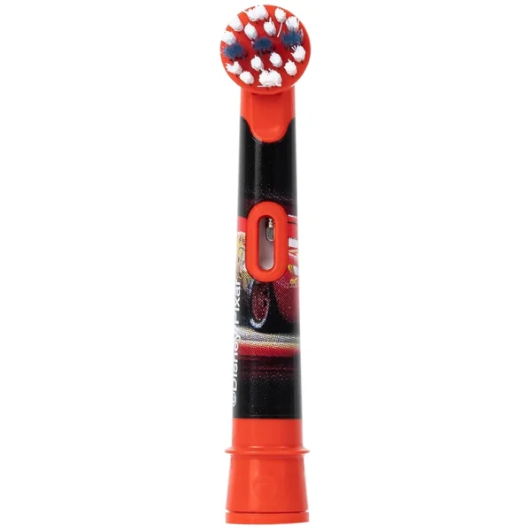Bàn chải đánh răng trẻ em sạc điện Oral-B Vitality D12 Disney Cars giúp làm sạch mảng bám trên răng một cách toàn diện