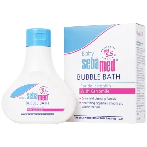 Sữa tắm Baby Sebamed Bubble Bath pH5.5 giúp làm sạch bụi bẩn bám trên da bé (200ml)