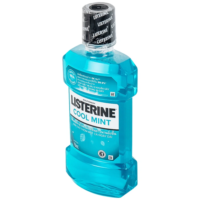 Nước súc miệng Listerine Cool Mint bảo vệ khoang miệng suốt 24h khỏi vi khuẩn hôi miệng, mảng bám, viêm nướu (750ml)