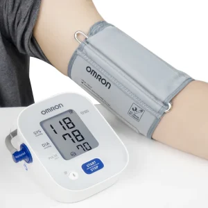 Máy đo huyết áp bắp tay tự động Omron HEM 7143T1 cho kết quả chính xác, nhanh chóng