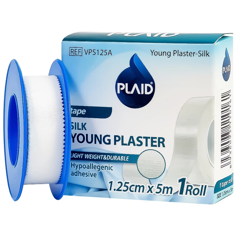 Băng keo cuộn lụa Young Plaster-Silk 1.25cm x 5m Young Chemical cố định ống truyền dẫn, dán lên gạc cố định vết thương (1 cuộn)